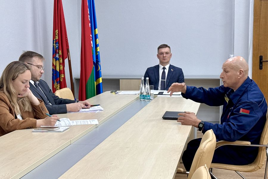 От пляжей до жилищных проблем: о чем шла речь на очередном приеме граждан у главы региона