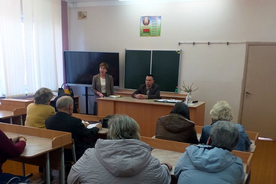 Судьба больницы, вода и благоустройство: о чем говорили на сходе граждан в деревне Большие Новоселки