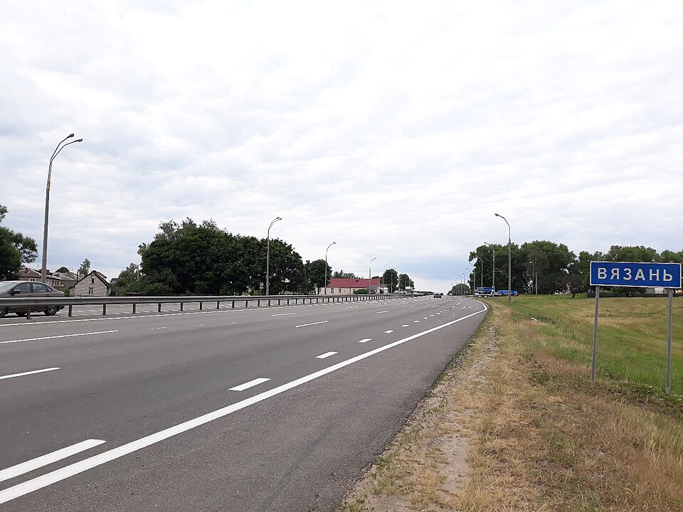 «Полтергейст» под Фаниполем: как багаж командировочного исчез с безлюдной остановки в Вязани