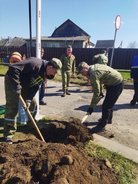 Личный состав войсковой части 1463 принял участие в республиканском субботнике