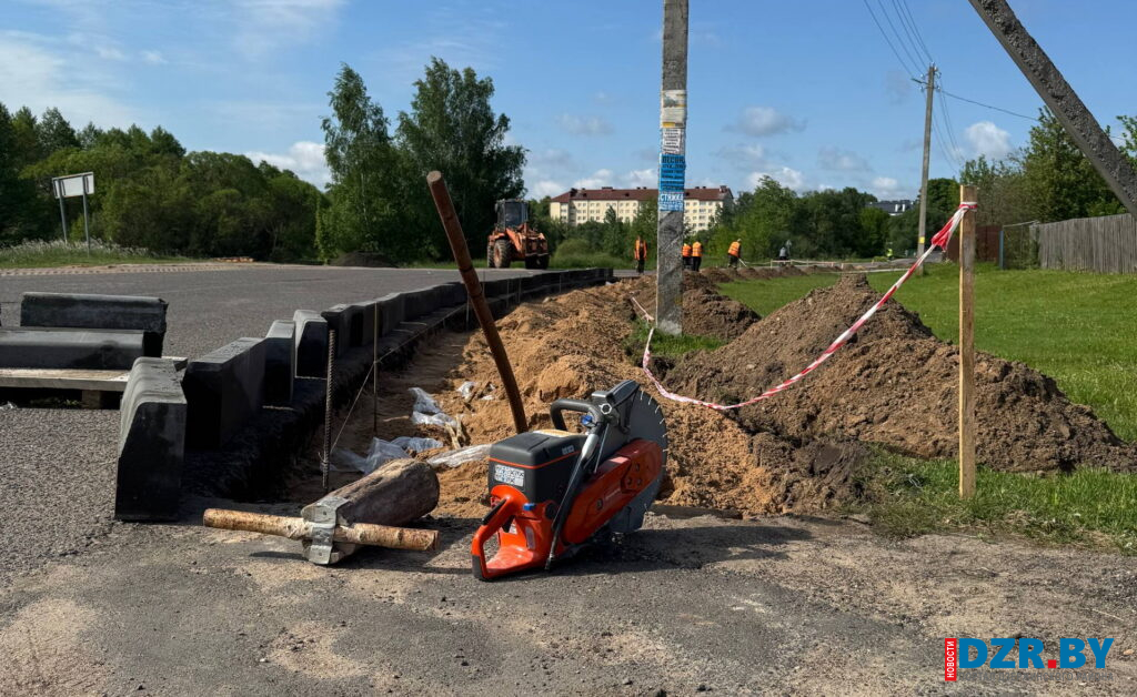 В пос. Энергетиков ведутся работы по ремонту железнодорожного моста и строится новая пешеходная дорожка