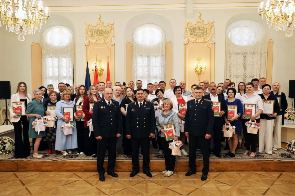 Дзержинцы пополнили ряды граждан Беларуси: как прошла церемония в Несвиже