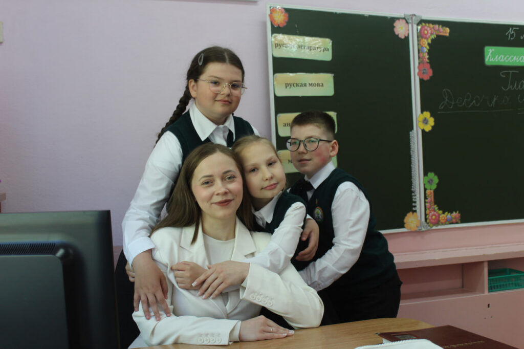 «Сердце отдаю детям». Лауреат областного конкурса «Учитель года» – о пути в профессию, детях и мечте