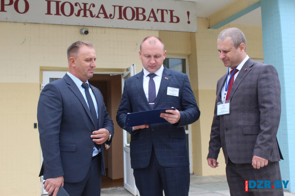 Помощник Президента Александр Кохан оценил уровень организации ЦЭ в Дзержинском районе