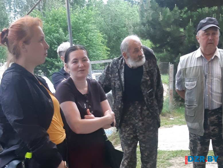 Дорога к дому. Вопрос обеспечения д. Волковичи транспортным сообщением обсудили на сходе граждан