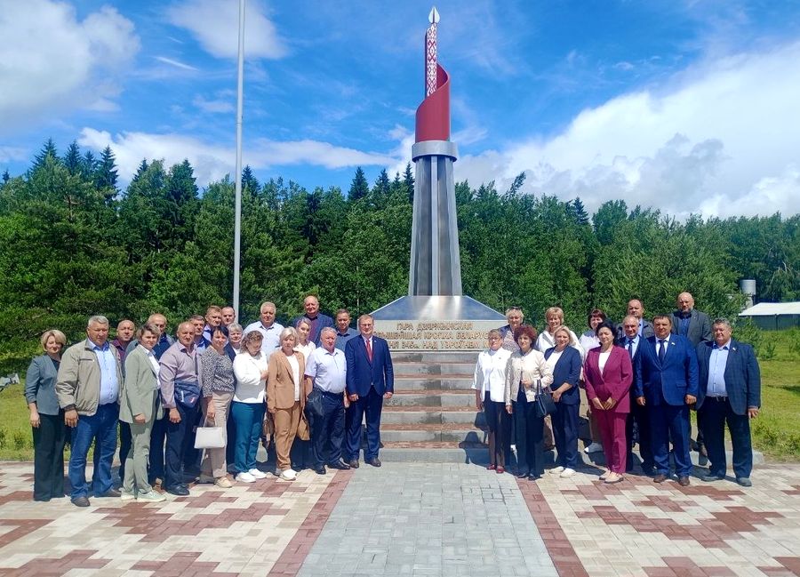 Для слушателей Академии управления провели выездное практическое занятие на базе Демидовичского сельсовета