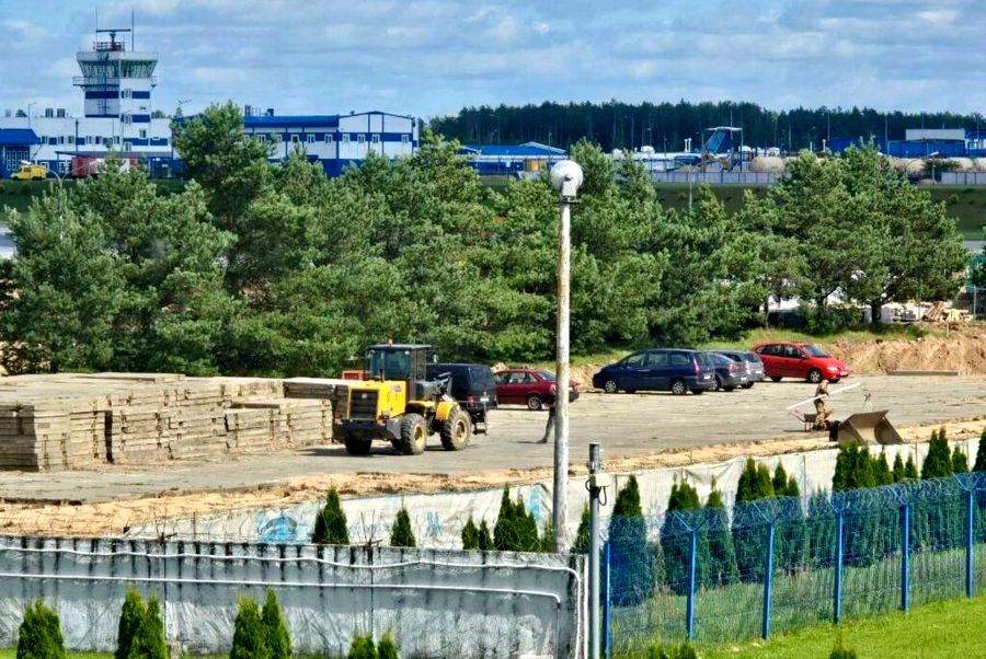 Парковка в Национальном аэропорту Минск увеличится на 884 машиноместа