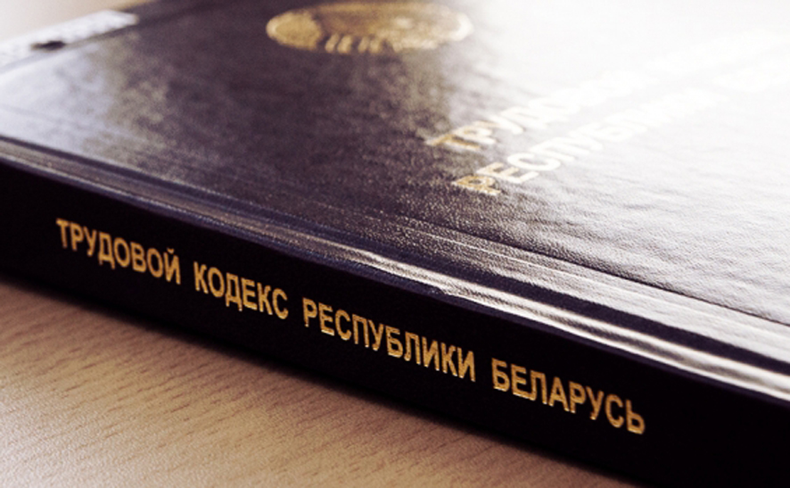 По иску прокурора Дзержинского района с 6 работников сельхозпредприятия взыскано более 113 тыс. рублей в счет возмещения ущерба от падежа КРС
