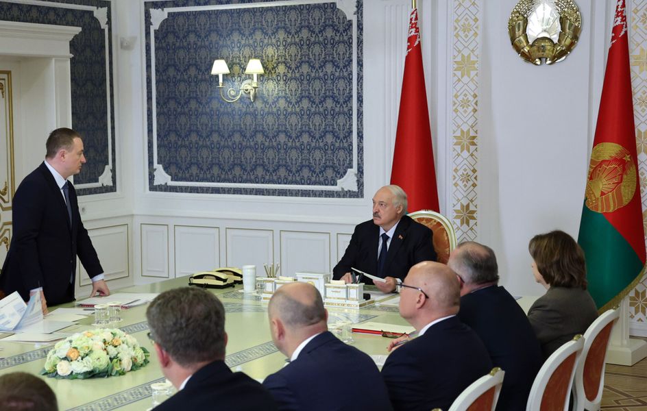 Курс на арендное жильё: Президент провел совещание по развитию строительной отрасли