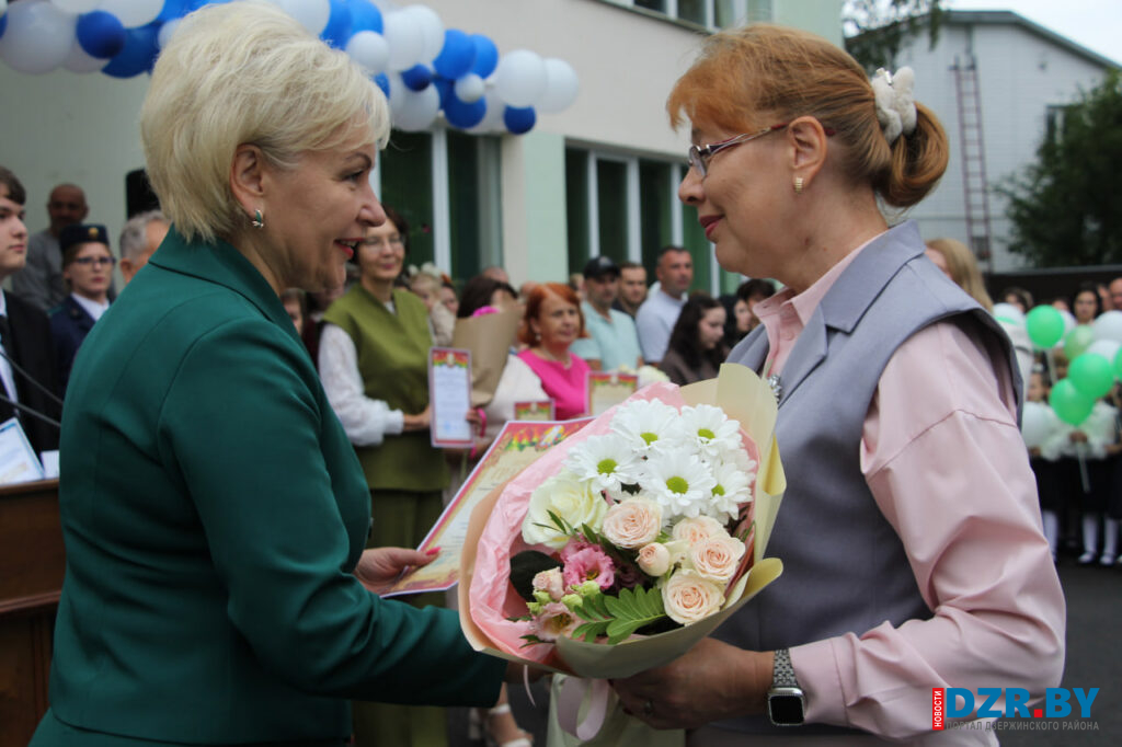 Ирина Костевич провела единый урок в День знаний в СШ 4 г. Дзержинска