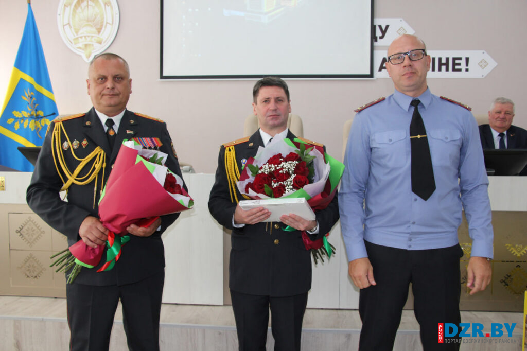 В РОВД с почестями проводили на пенсию Андрея Маркевича и Андрея Залуцкого