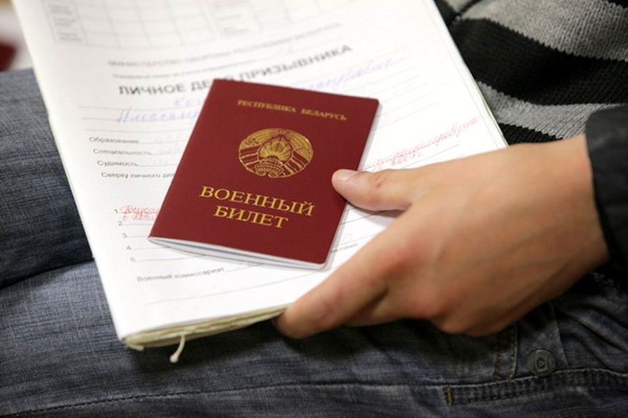 Перечень специальностей для воинского учета женщин обновлен в Беларуси — кого это касается