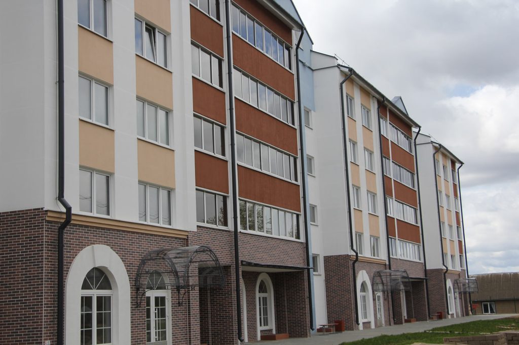 В новостройке на 2-й Ленинской продают квартиру. Что по цене